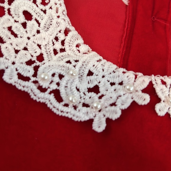 Girls Res Velvet Dress with lace collar - Picture 3 of 4